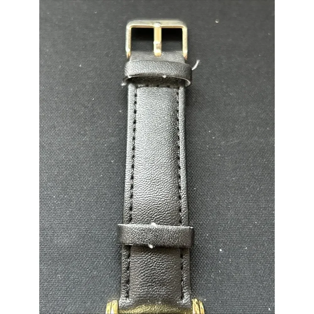 Unbranded gold tone